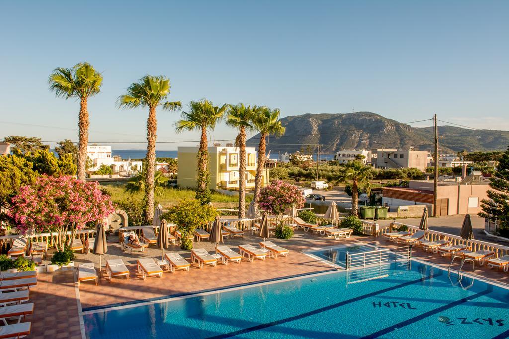 Zeus Hotel Кефалос Екстериор снимка